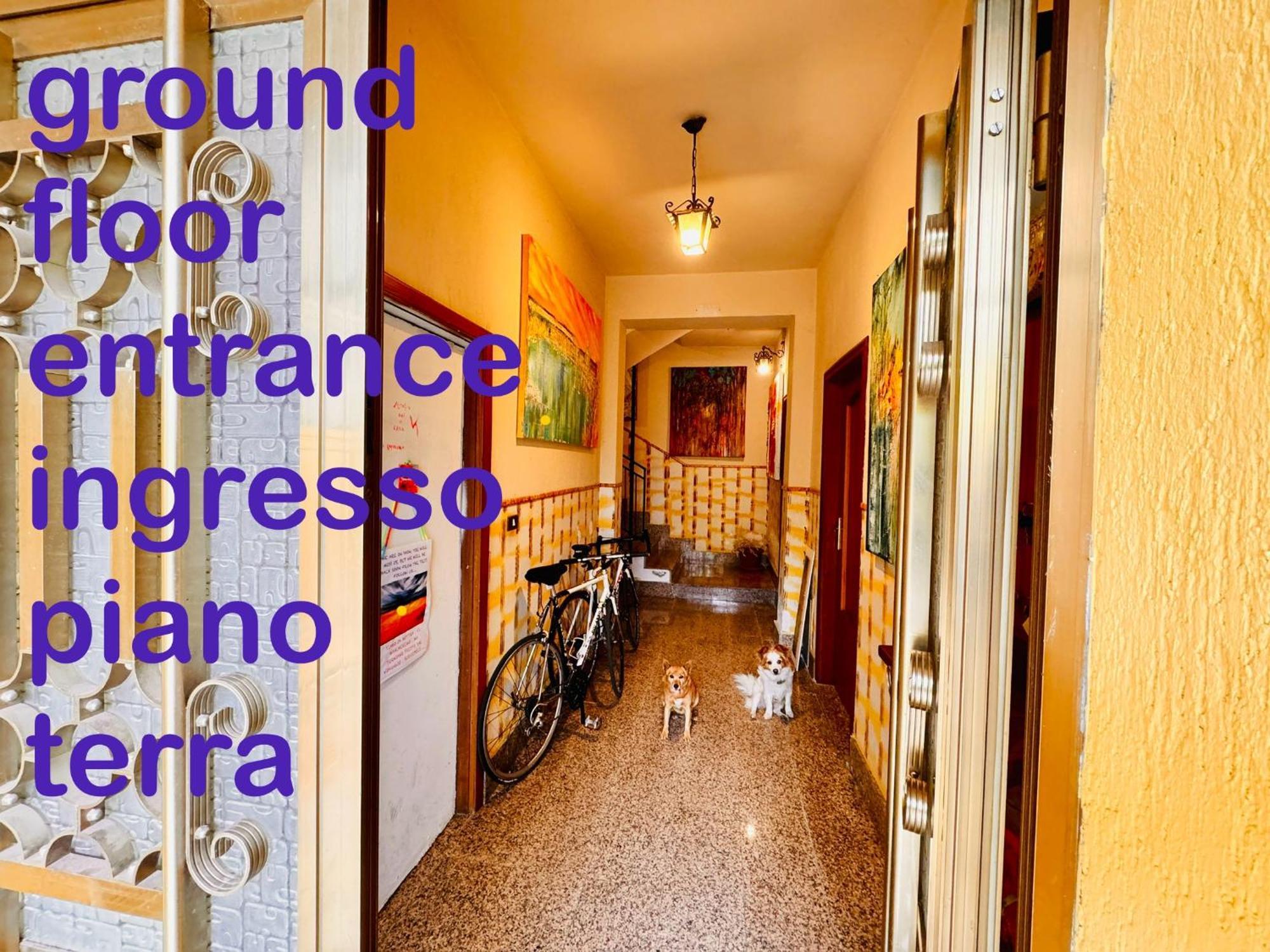 La Casa Dell'Artista Di Vittorio Vertone Pietragalla Eksteriør billede